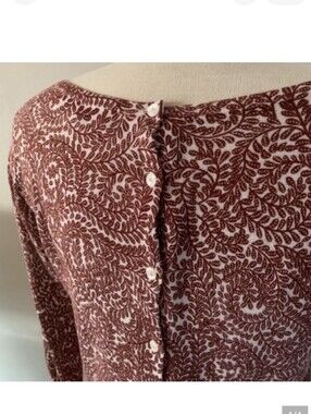 LOFT Burgundy Leaf Print Knit Back Buttons Cardigan Size Medium